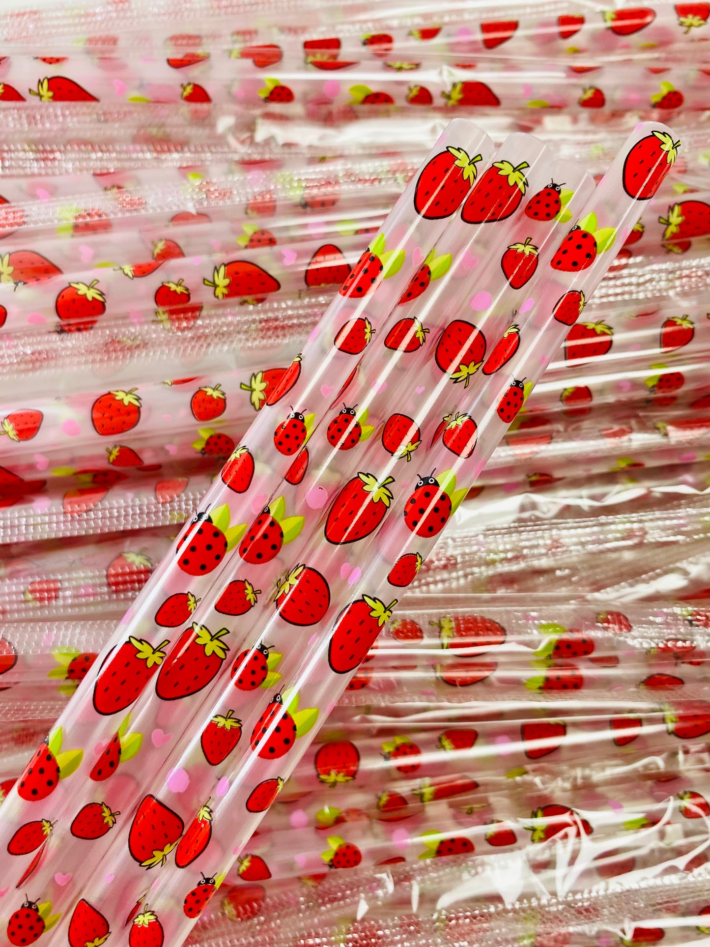 Strawberry Clear Straw image 0