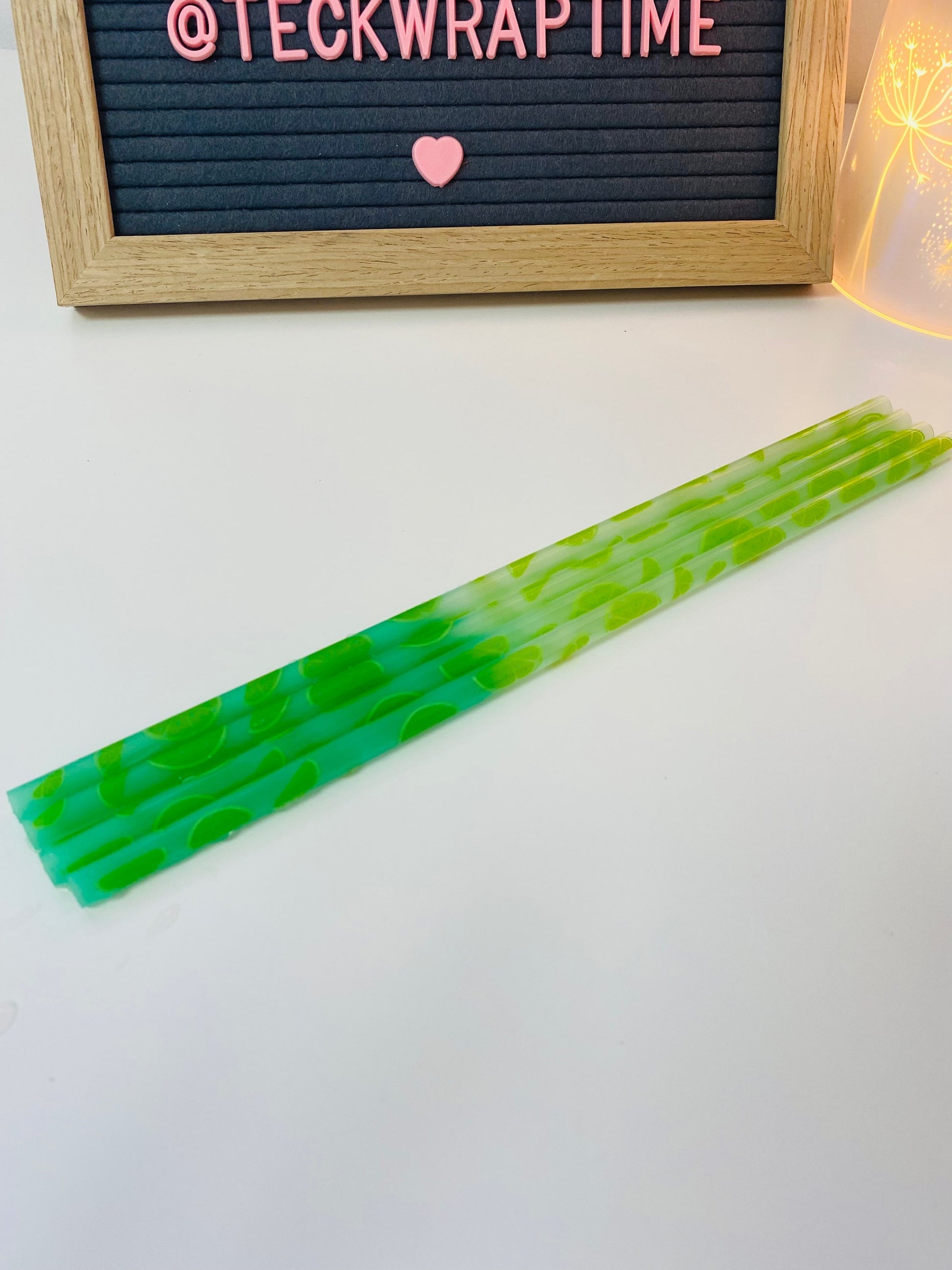 Green Limes Cold Colour Change Clear Straw image 0