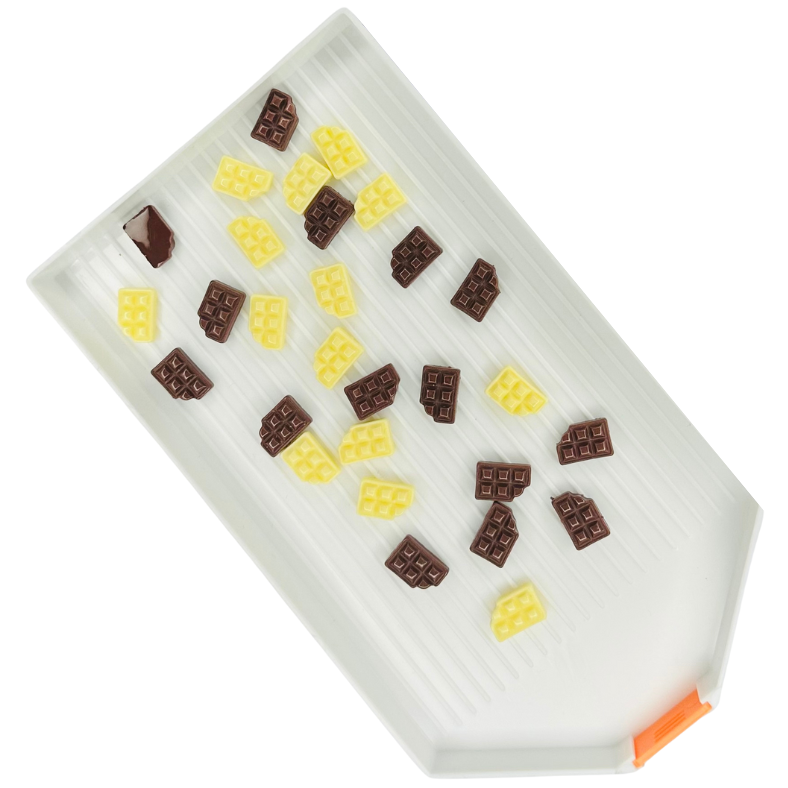 Milk and White Chocolates (Pack of 30) image 0
