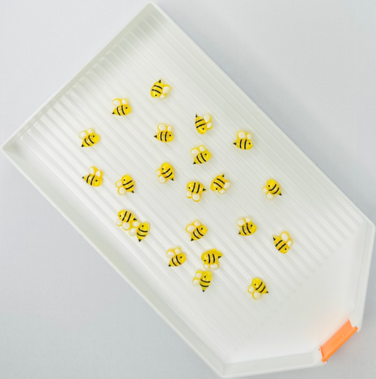 Busy Bee Cabochon Flat Back Charm (Pack of 20) image 0