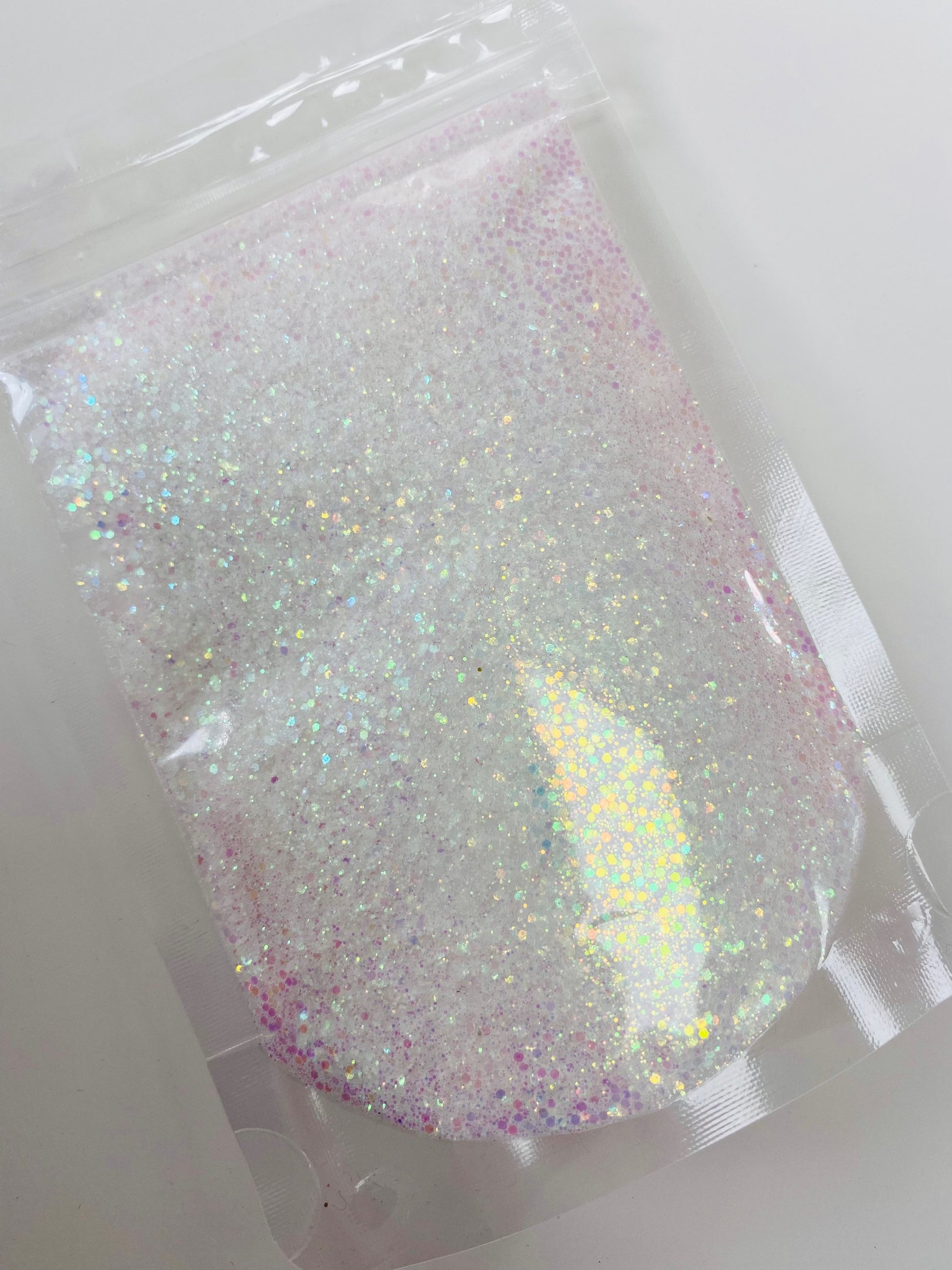 Pink Surprise White to Pink - UV Medium Glitter Mix image 2
