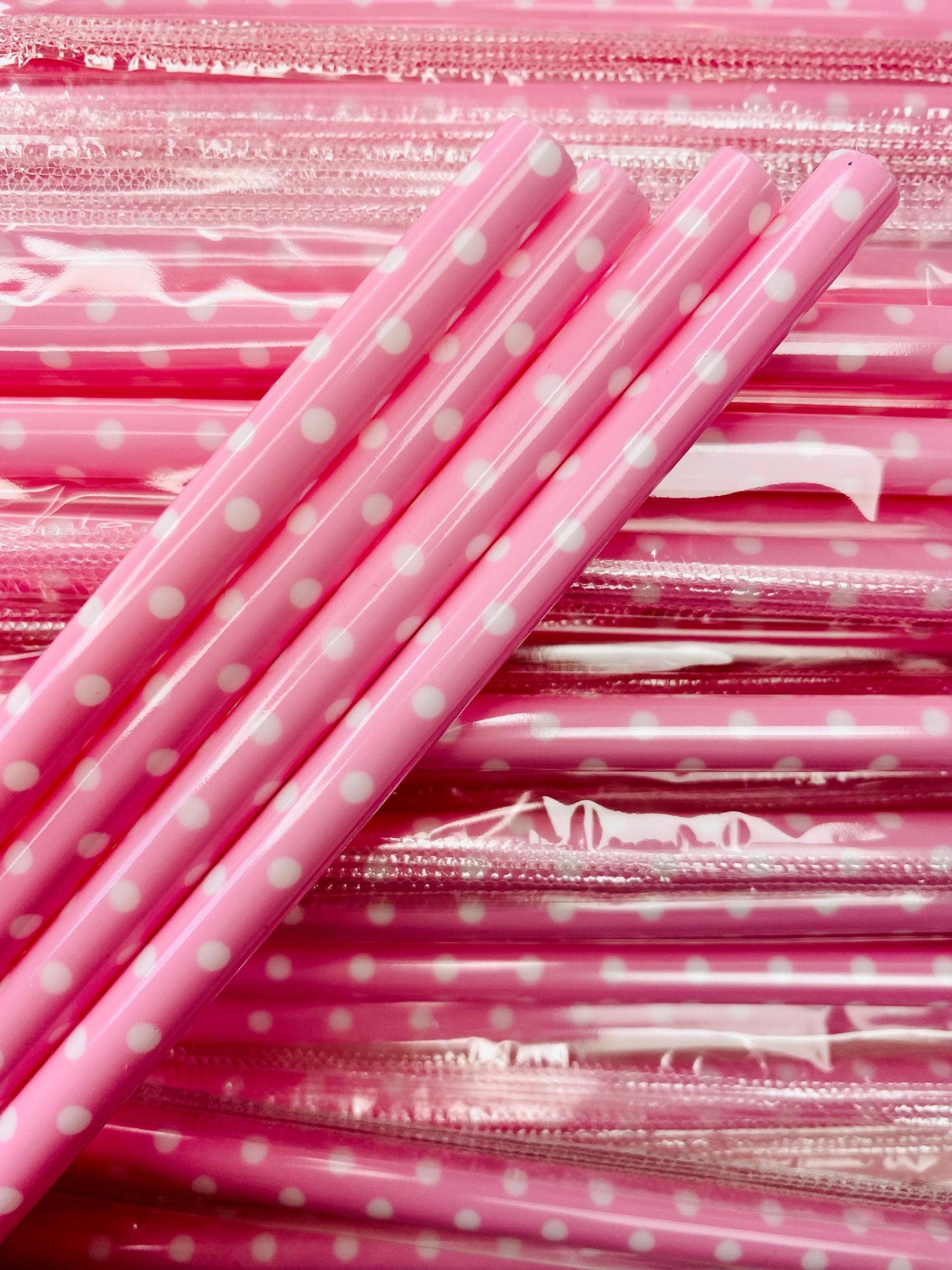 Pink with White Dots Straw image 0