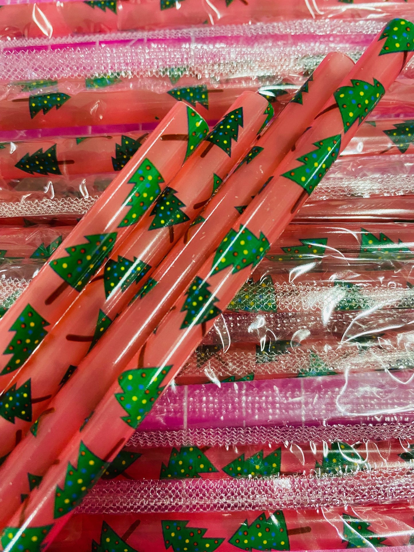 Cold Colour Change Christmas Tree Clear Straw image 0