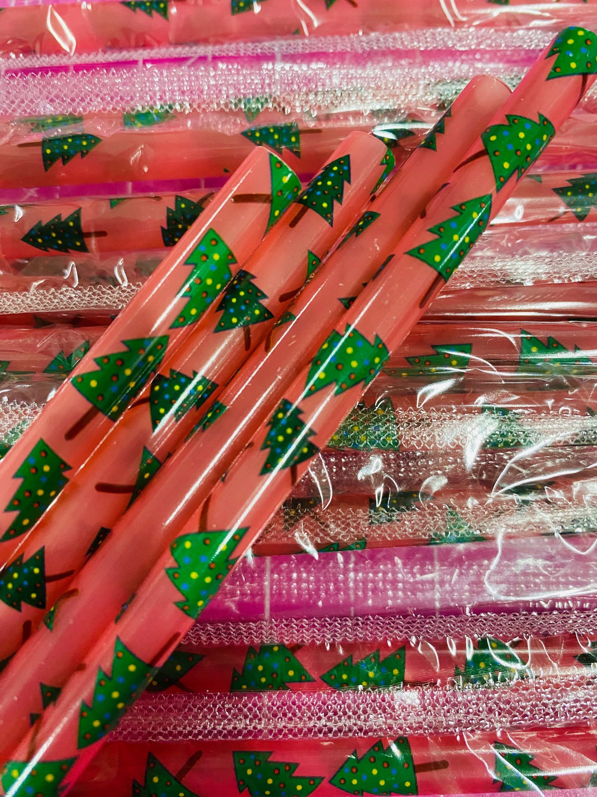 Cold Colour Change Christmas Tree Clear Straw image 0